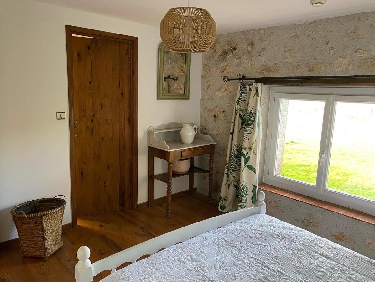 Domaine De Villot Hotel Sainte-Colombe-de-Villeneuve Екстериор снимка