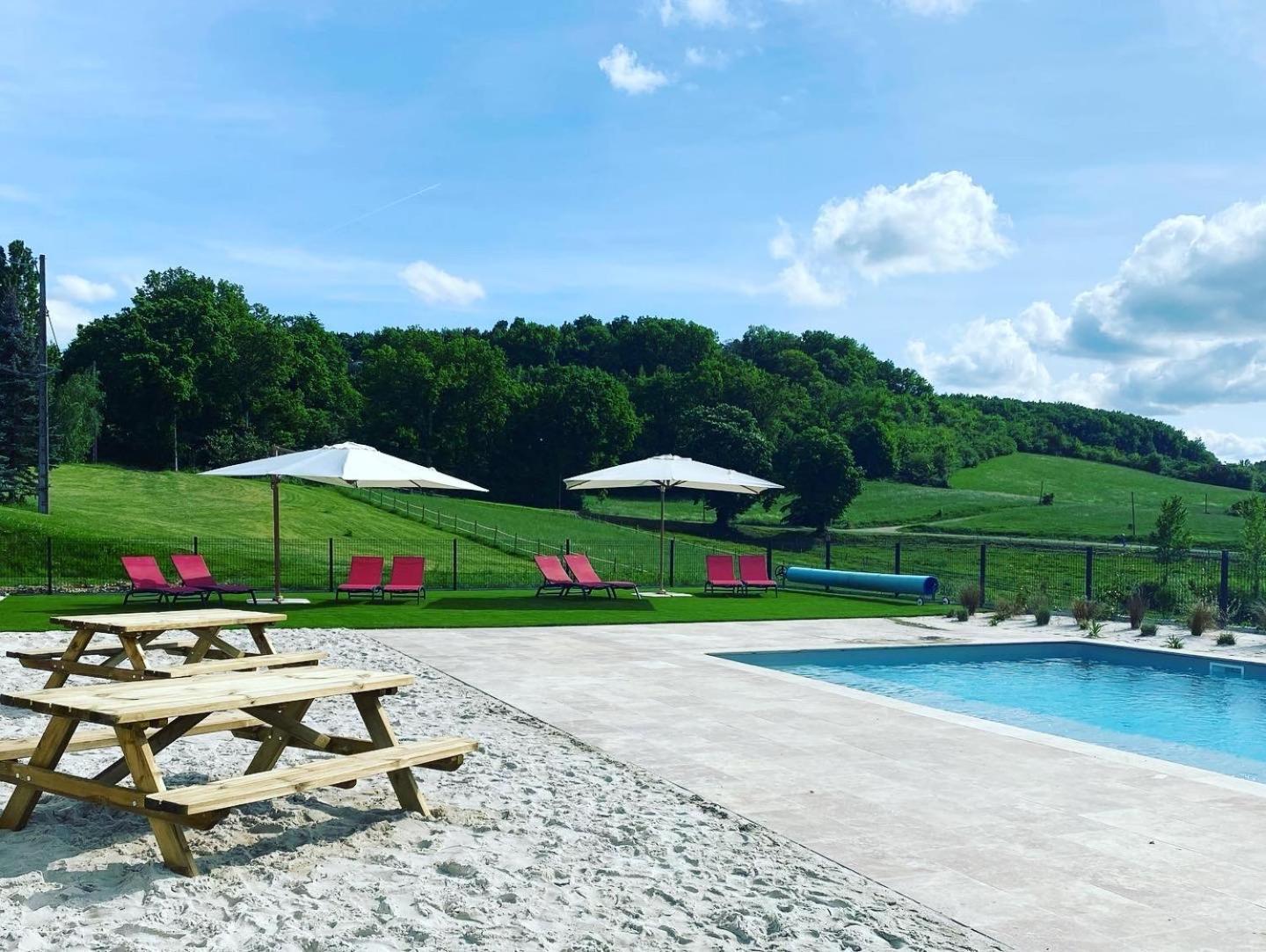 Domaine De Villot Hotel Sainte-Colombe-de-Villeneuve Екстериор снимка
