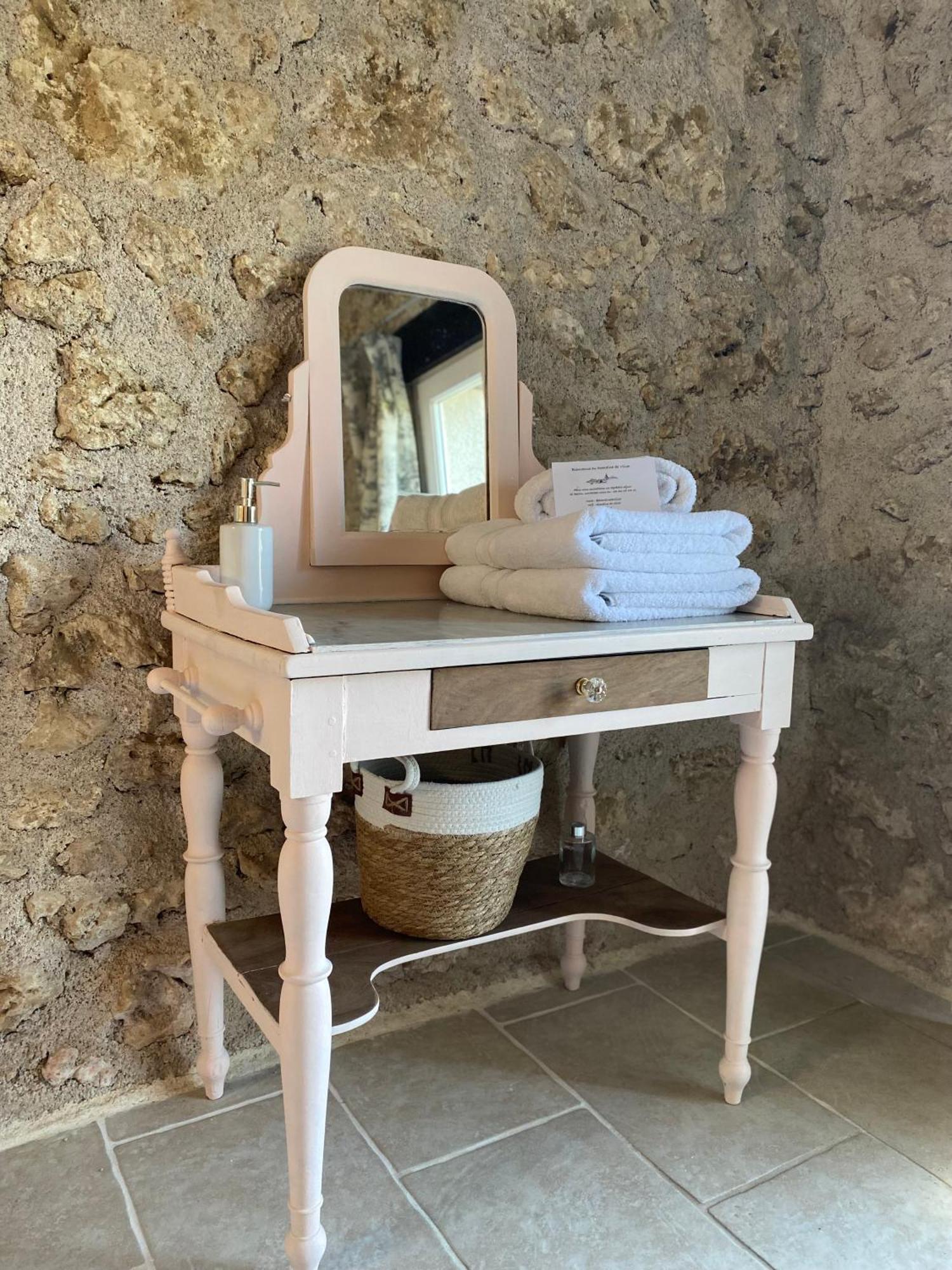 Domaine De Villot Hotel Sainte-Colombe-de-Villeneuve Екстериор снимка