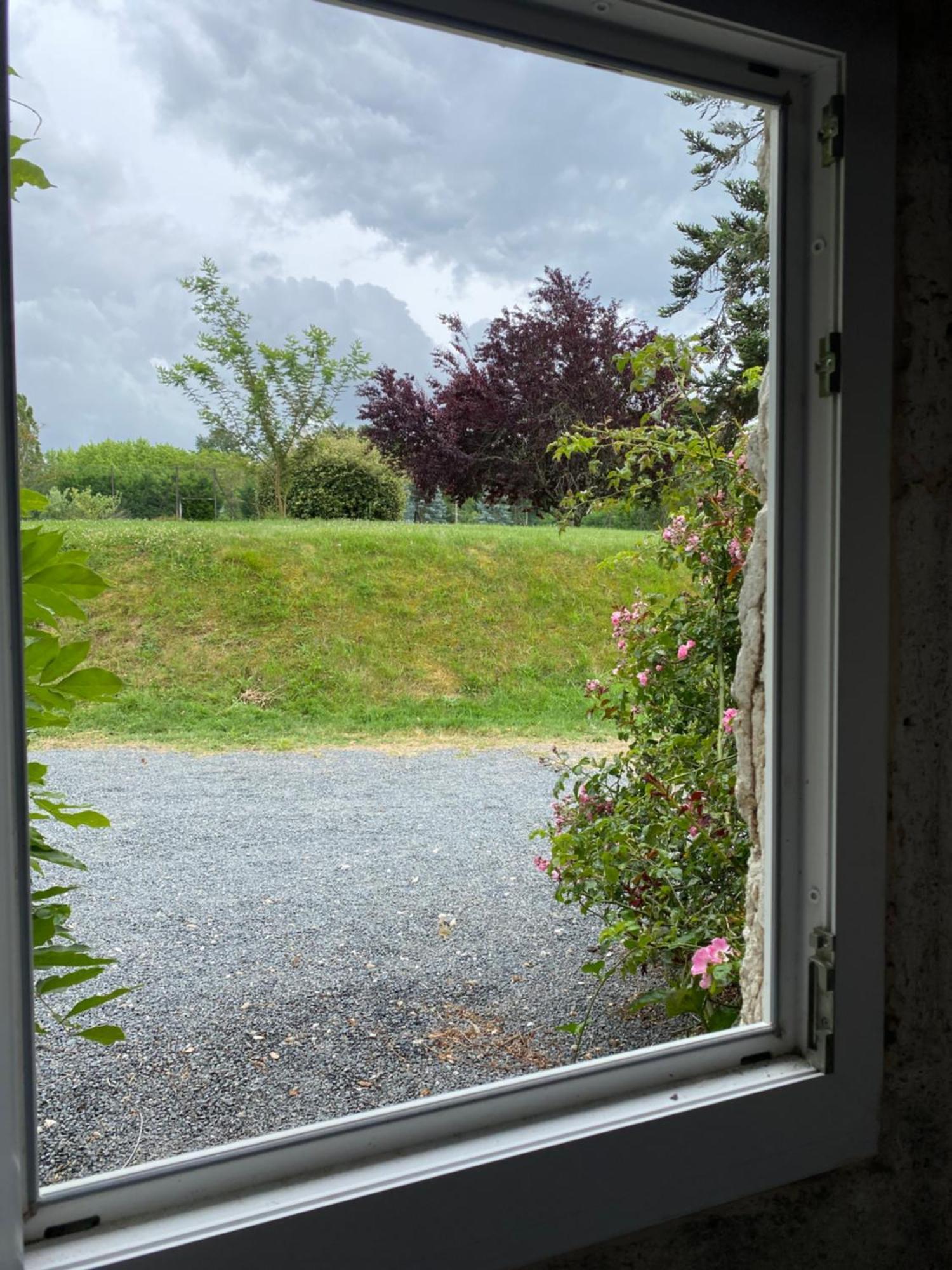 Domaine De Villot Hotel Sainte-Colombe-de-Villeneuve Екстериор снимка